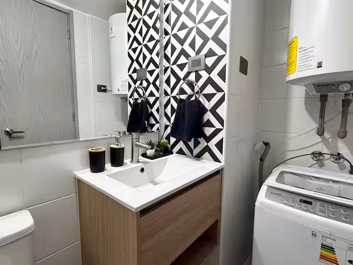 Estudio moderno | Check-in digital y totalmente equipado - Imagen 10
